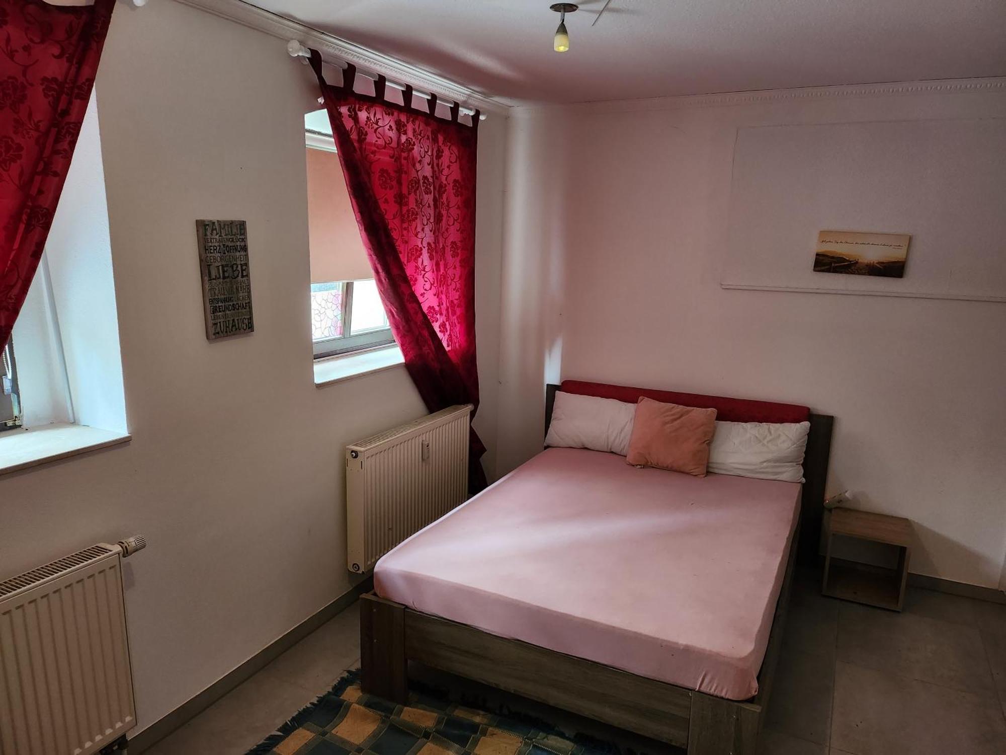 Ferienwhg Halle Relax-Oase: Spacious Apartment with Flexible Sleeping Arrangements Exterior photo